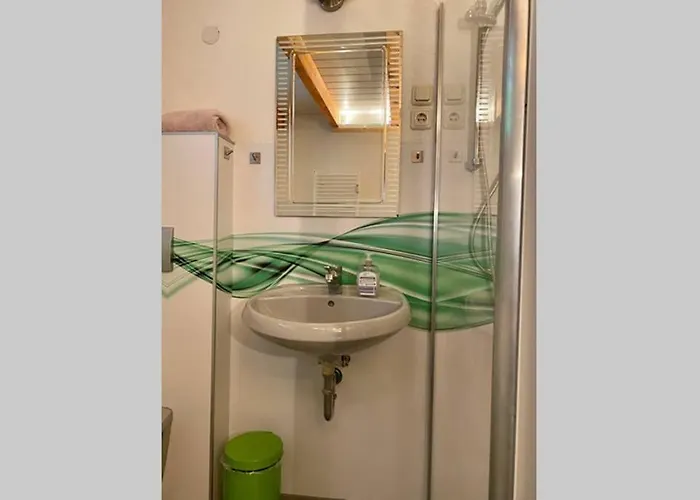 Oldschool, Dorfschule Mit Whirlpool Apartment *