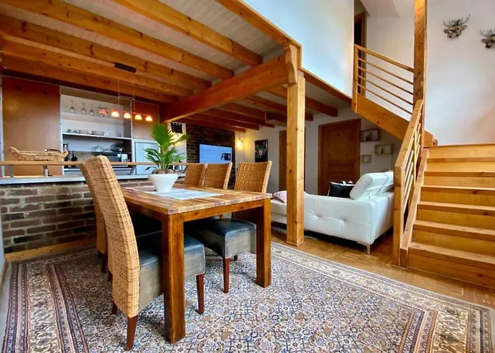 Oldschool, Dorfschule Mit Whirlpool Kall